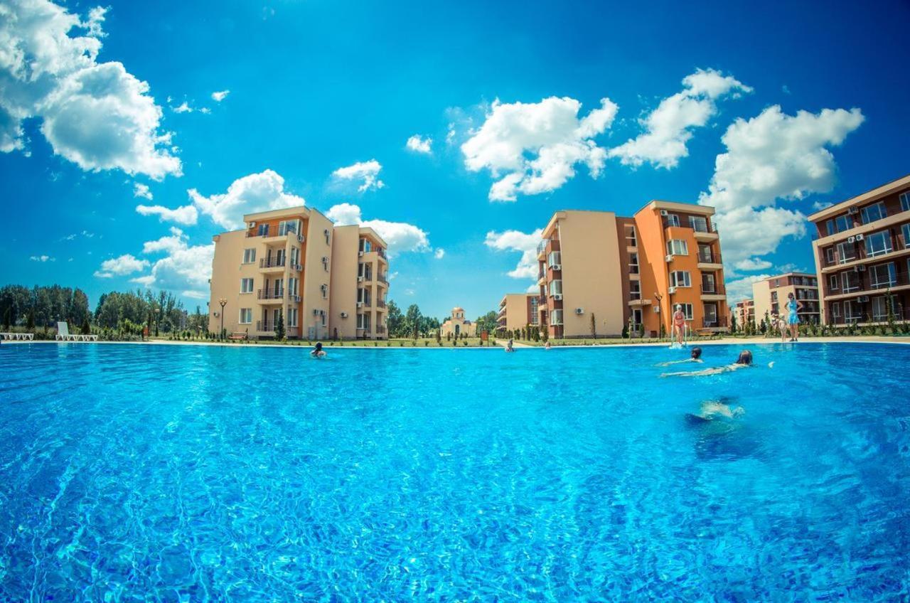 Holiday Fort Golf Club - Premium Apartments Sunny Beach Exterior photo